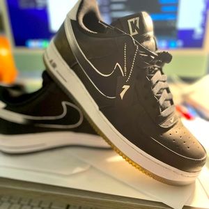 COLIN KAEPERNICK X NIKE AIR FORCE 1 LOW